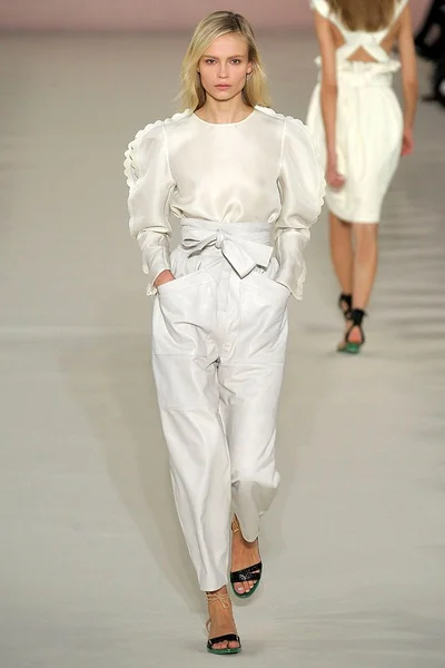 Look 7